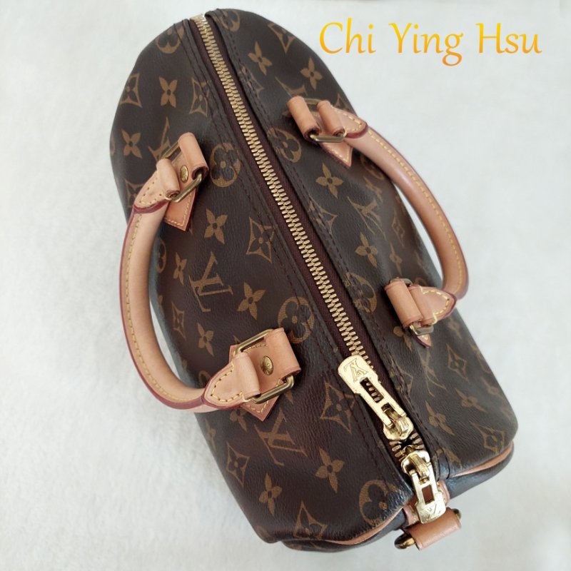 LV 🎀現品拍照🎀speedy25cm (有背帶款) 荖花波士頓包~二手-44