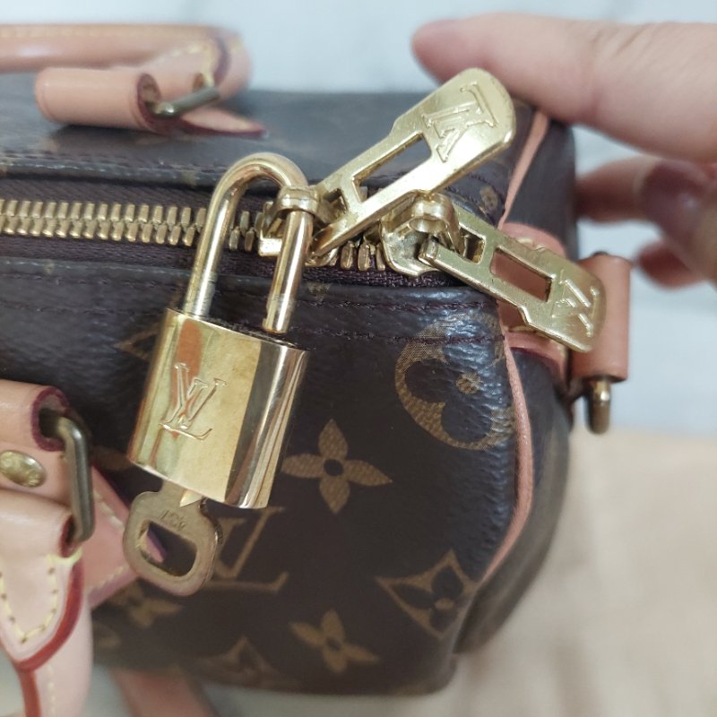 LV 🎀現品拍照🎀speedy25cm (有背帶款) 荖花波士頓包~二手-45
