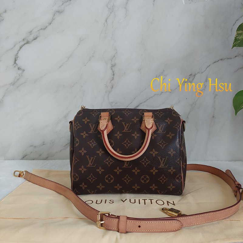 LV 🎀現品拍照🎀speedy25cm (有背帶款) 荖花波士頓包~二手-88