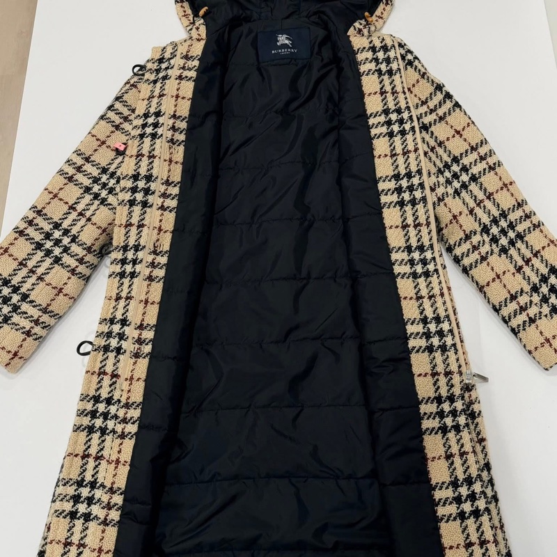 BURBERRY 倫敦 連帽經典格紋牛角扣內裏鋪棉毛料大衣(厚款)-7