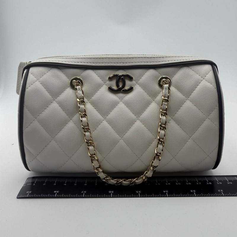 香奈兒白金保齡球手提單肩包-0