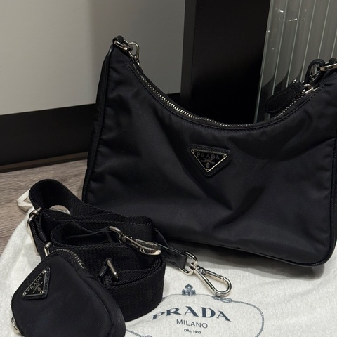 Prada三合一尼龍包