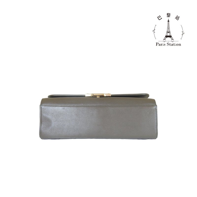 【巴黎站二手名牌專賣店】*現貨*CHANEL 香奈兒 真品* 橄欖綠前金牌掀蓋釦式手提兩用鏈包-2