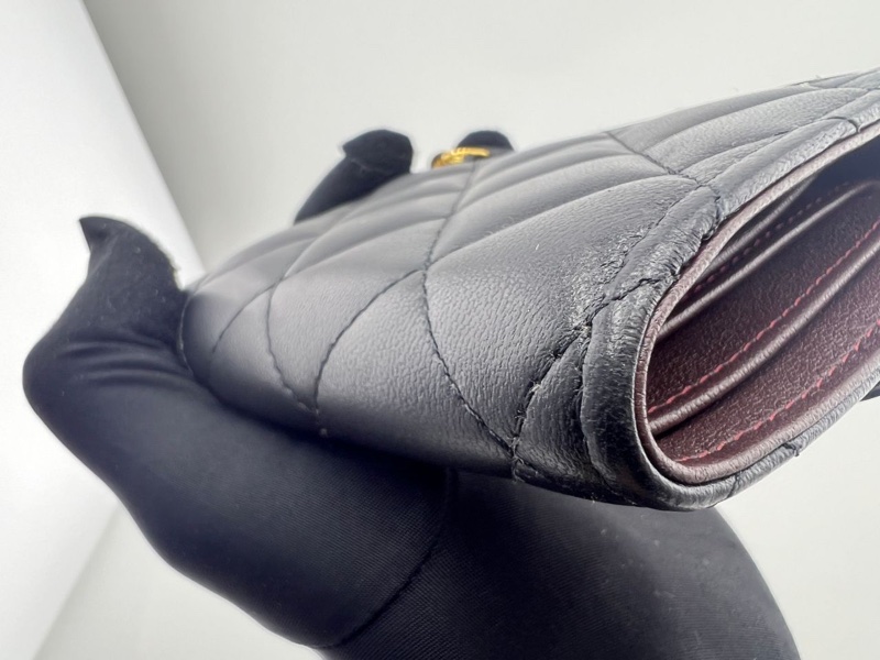 香奈兒黑金菱格紋錢包-9