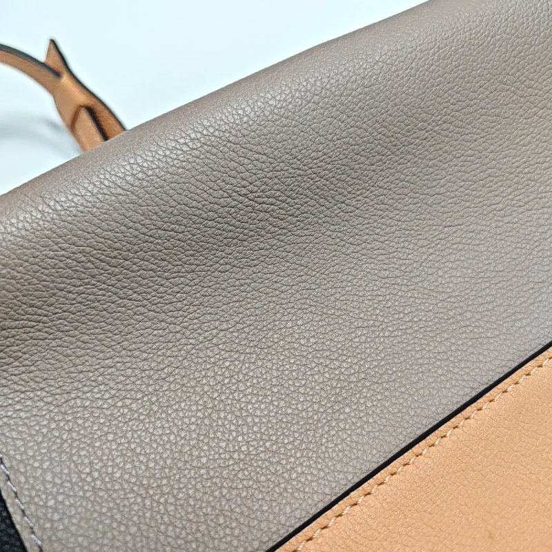 LOUIS VUITTON LOCKME BB 多色牛皮單肩包手提包斜挎包銀色五金可拆卸肩帶-13