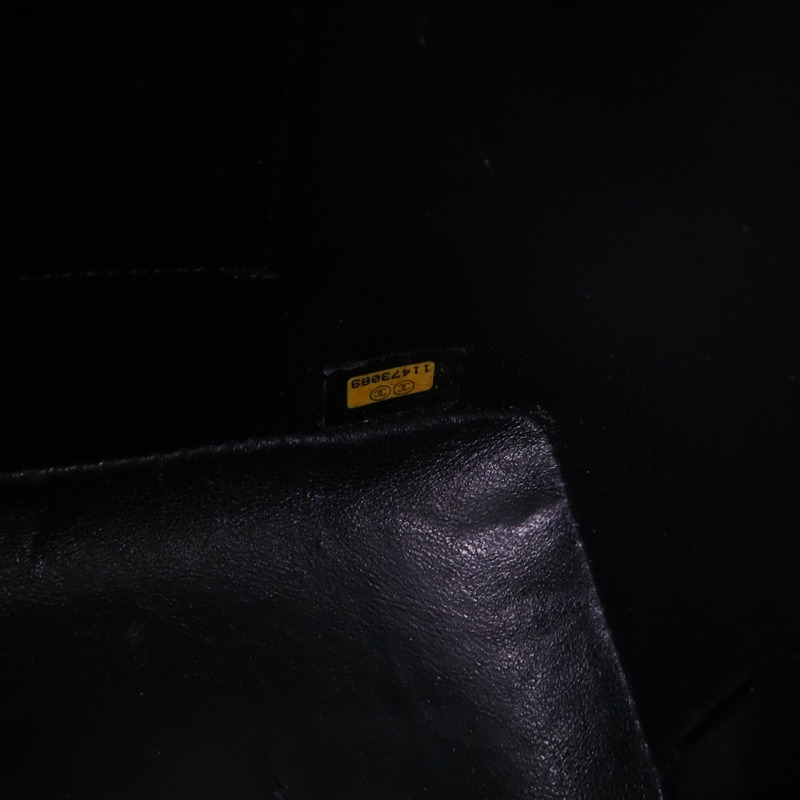 CHANEL 牛皮皮革Handbag金扣手挽袋-6