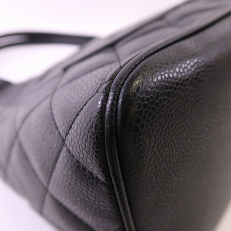 CHANEL 牛皮皮革Handbag金扣手挽袋-10