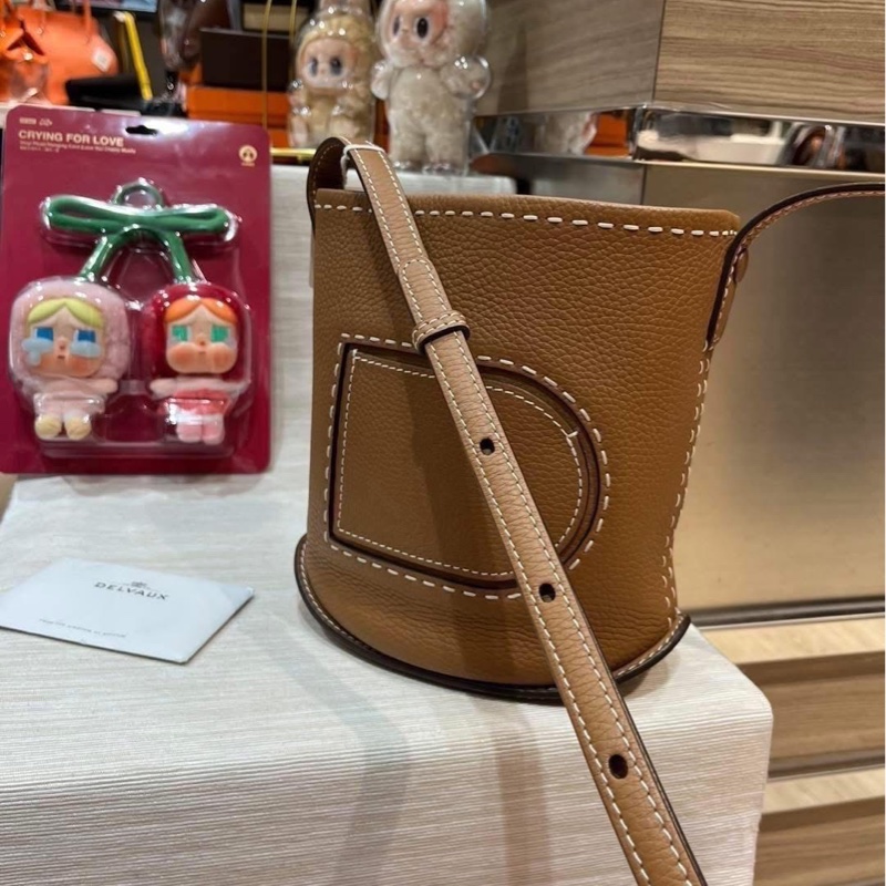 DELVAUX PIN DAILY Mini 焦糖色牛皮-2