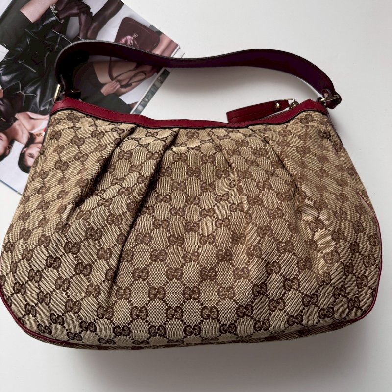 GUCCI 紅色緹花抓皺單肩包-1