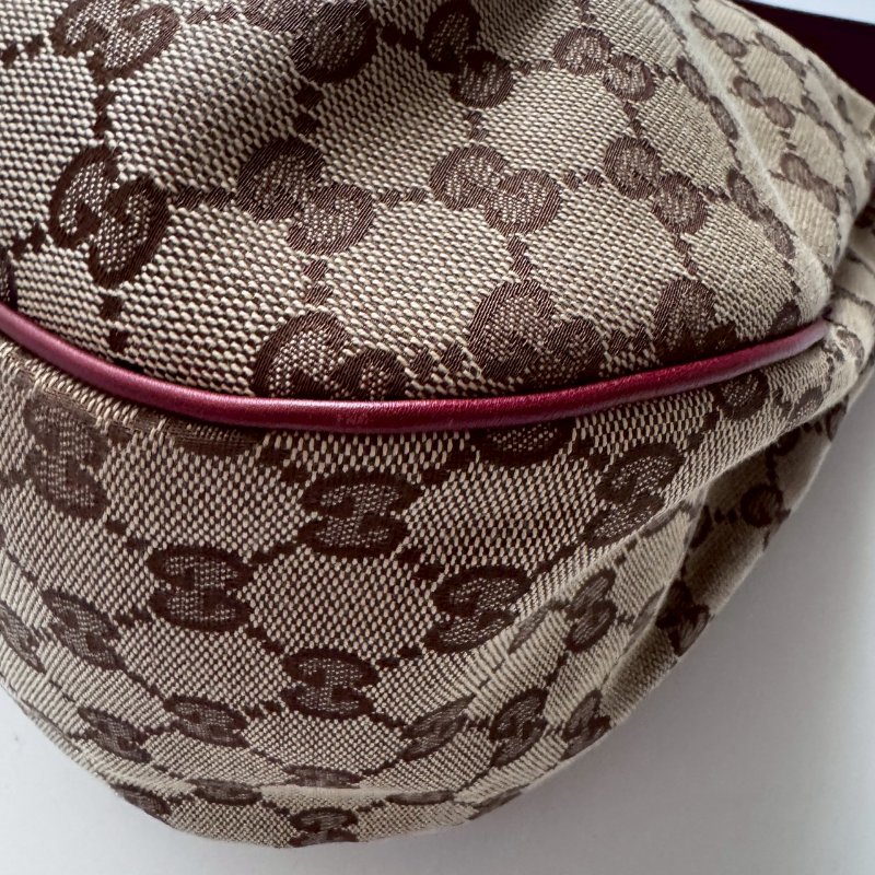 GUCCI 紅色緹花抓皺單肩包-5