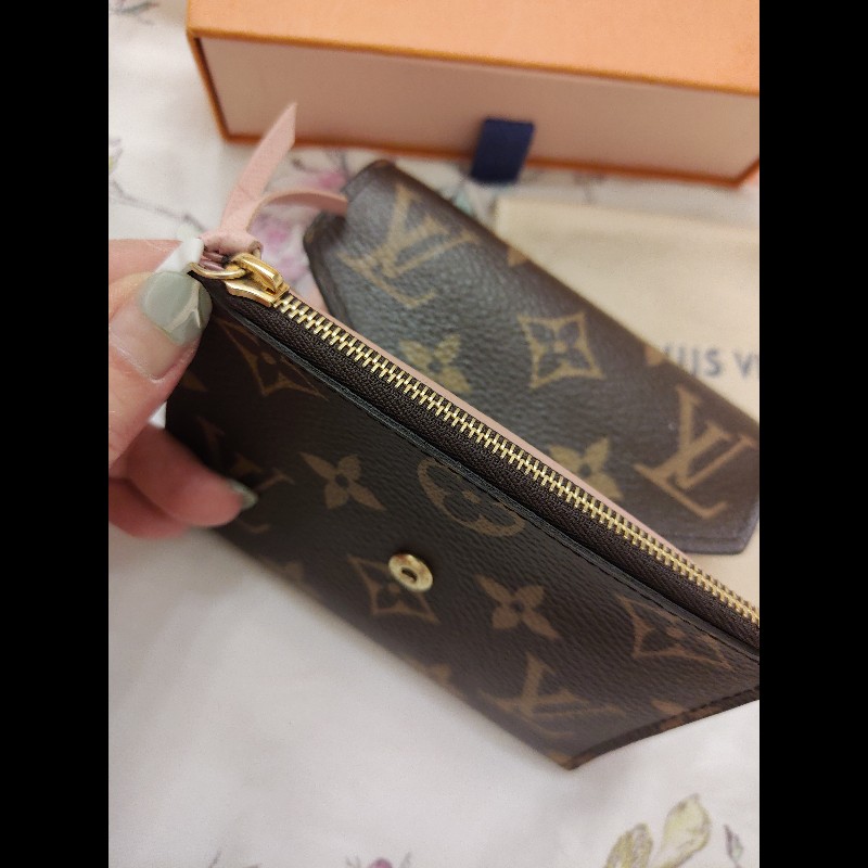 LOUIS VUITTON老花 三折短夾內皮革粉紅色(二手)-11