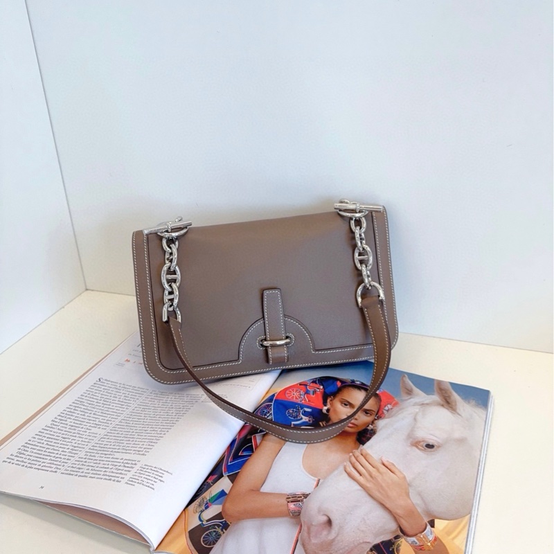 【保存品99新🆕】Hermes Sac Chaine D’Ancre稀有小眾✨豬鼻子鏈條腋下信封包 保值皮色大象灰銀扣 swift皮 單肩包-0