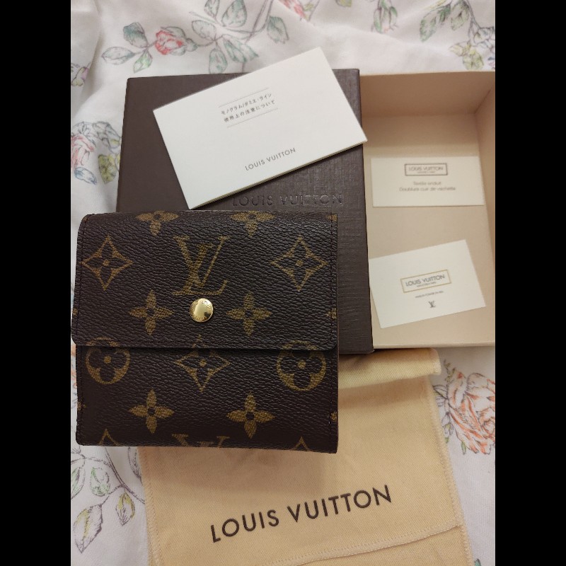 LOUIS VUITTON 雙開翻蓋短夾（二手）-17