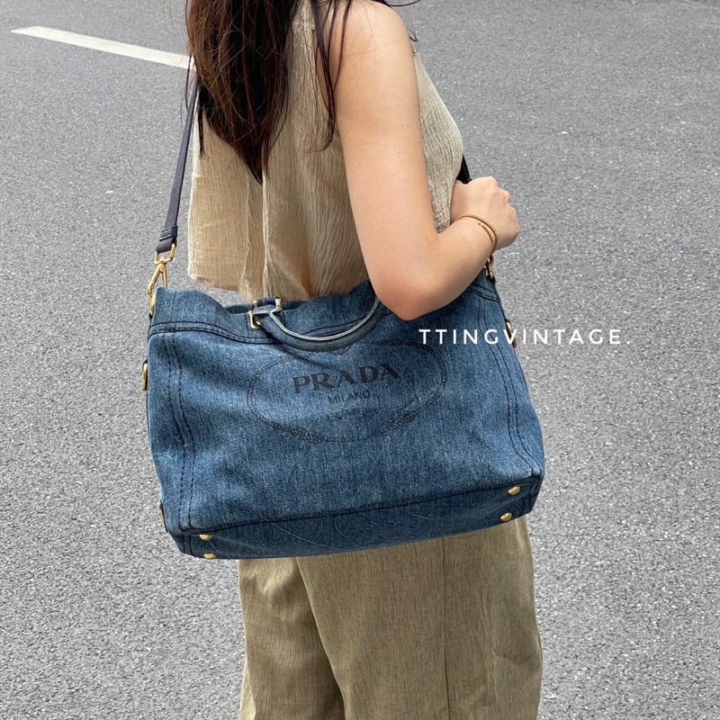 ✨Prada 牛仔丹寧 手提沙灘包 2way 包型很好 內外乾淨💙-1