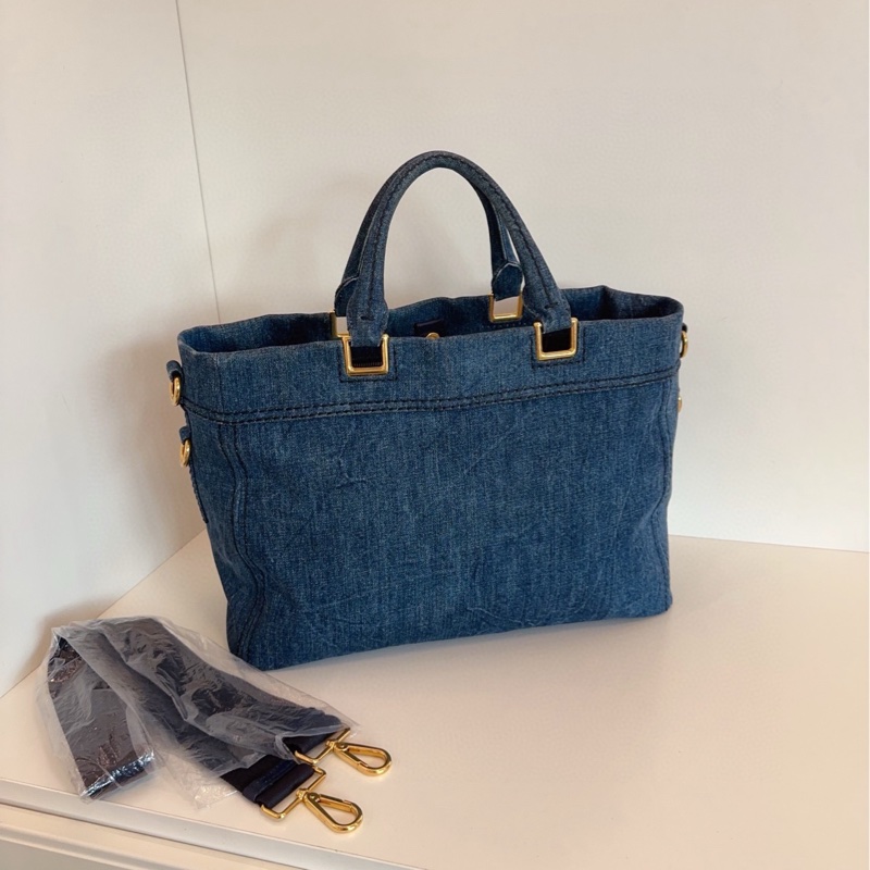 ✨Prada 牛仔丹寧 手提沙灘包 2way 包型很好 內外乾淨💙-4