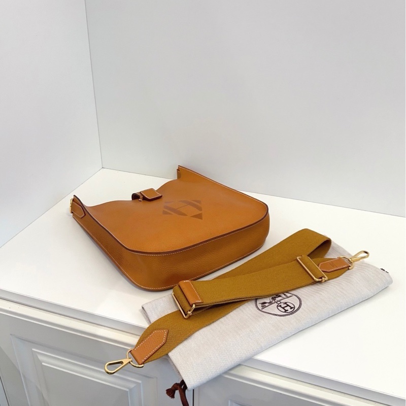 【98新🆕】Hermes Evelyne Sellier 29焦糖棕色金扣 Buffalo阿登皮馬鞍皮 C刻單肩包-4