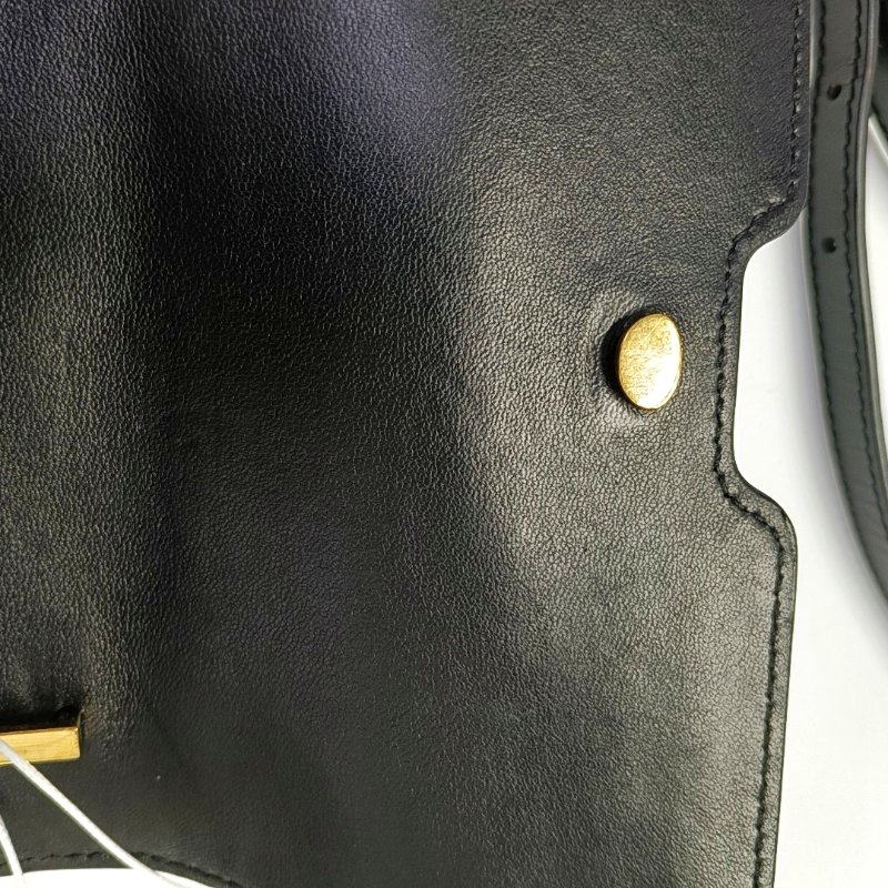 BURBERRYTB迷你黑色牛皮TB單肩包斜挎包金色五金可拆卸肩帶-11