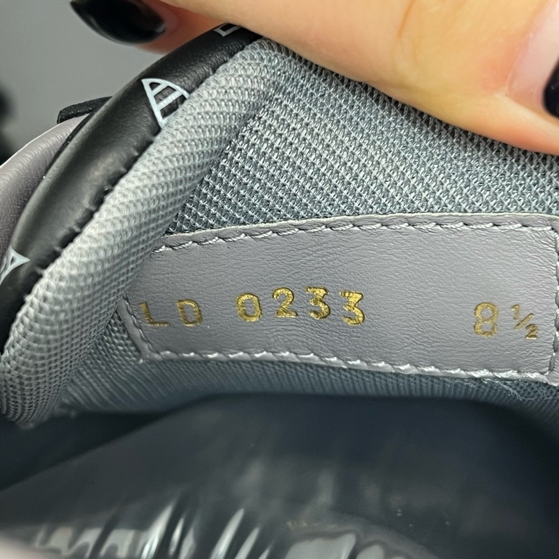 LV99新路易威登 Beverly Hills 滿印老花 低幫時尚板鞋 42.5碼男款 黑色/-5