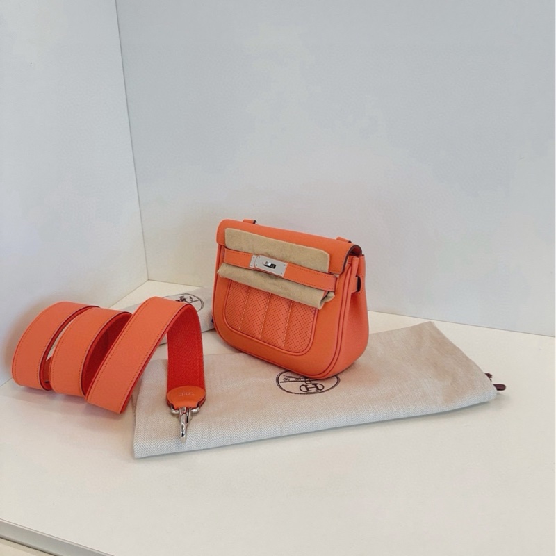 【閒置帶膜🆕】Hermes Berline mini奶油粉橘🍊Kelly銀扣小方胖子/柏林包 雙面寬肩帶郵差包 T刻 Ec皮 斜挎包-1