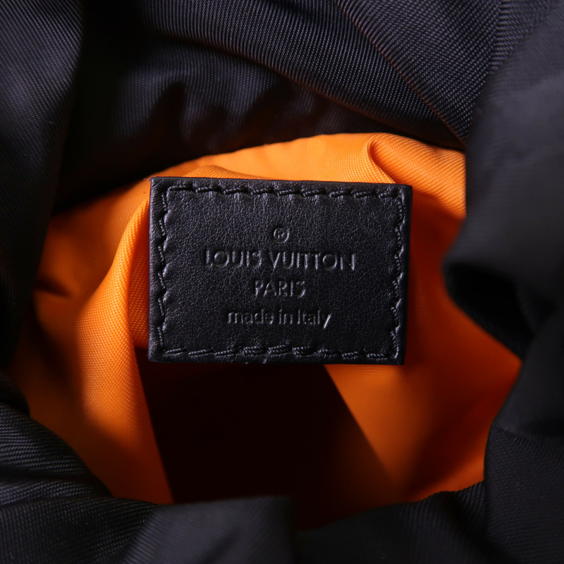 LOUIS VUITTON Monogram Shadow Chalk Nano肩背袋-5