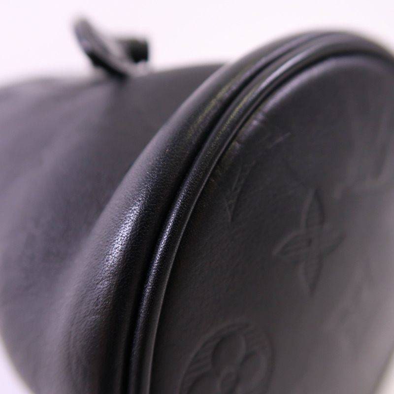 LOUIS VUITTON Monogram Shadow Chalk Nano肩背袋-10