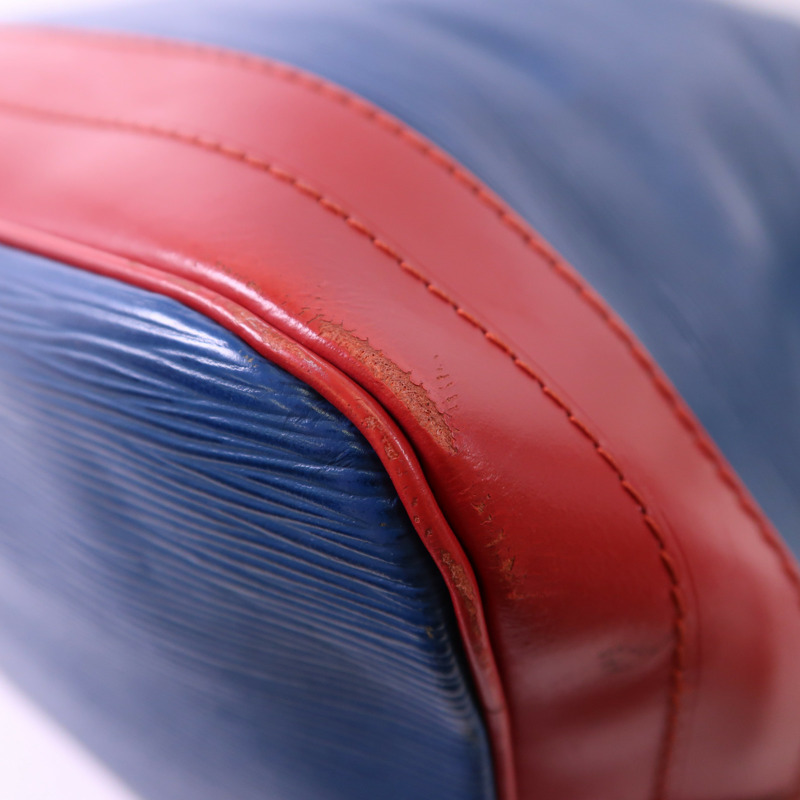 LOUIS VUITTON Epi Noe金扣肩背袋-10