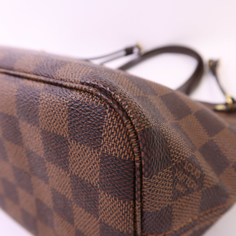LOUIS VUITTON Damier Neverfull PM金扣手挽袋-10
