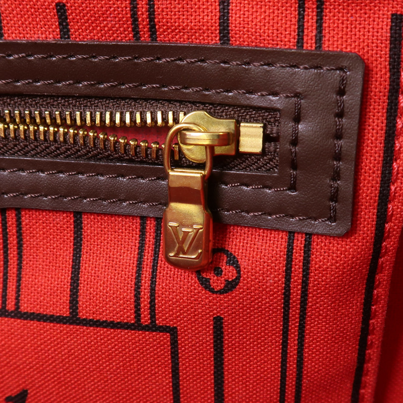 LOUIS VUITTON Damier Neverfull PM金扣手挽袋-14