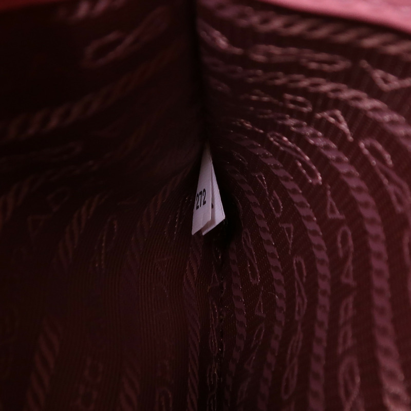 PRADA 牛皮皮革Monochrome金扣手挽肩背兩用袋-6