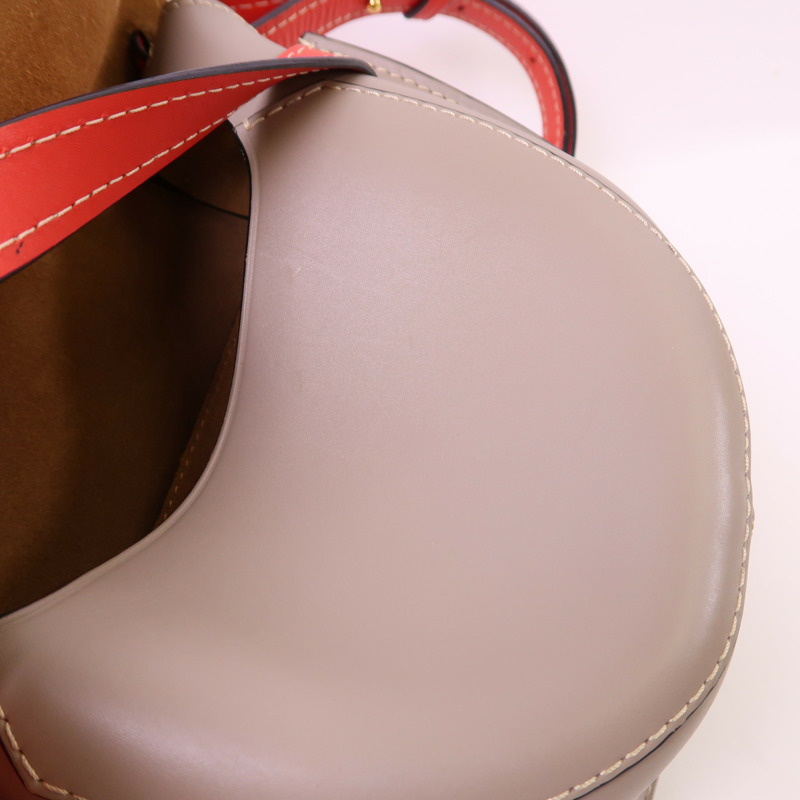 LOEWE 牛皮皮革Gate Small金扣肩背袋-13