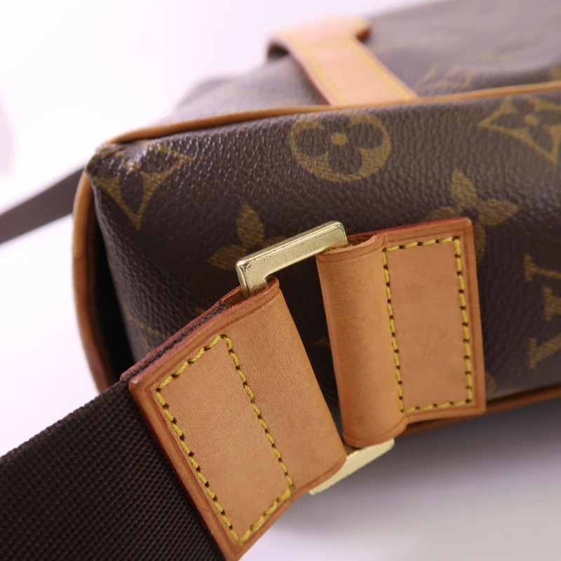 LOUIS VUITTON Monogram Abbesses金扣肩背袋棕色-18