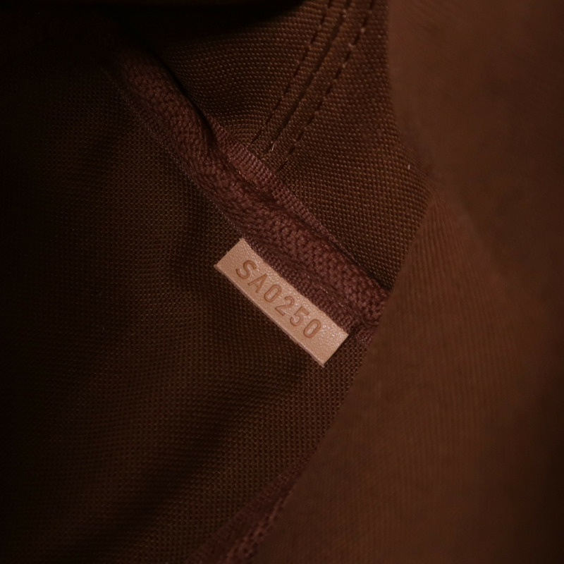 LOUIS VUITTON Monogram Nano Noe金扣肩背袋-6