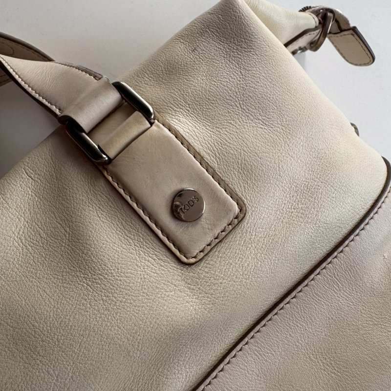 TODS 白色皮革手提肩背包(出清賣!!!!)-9
