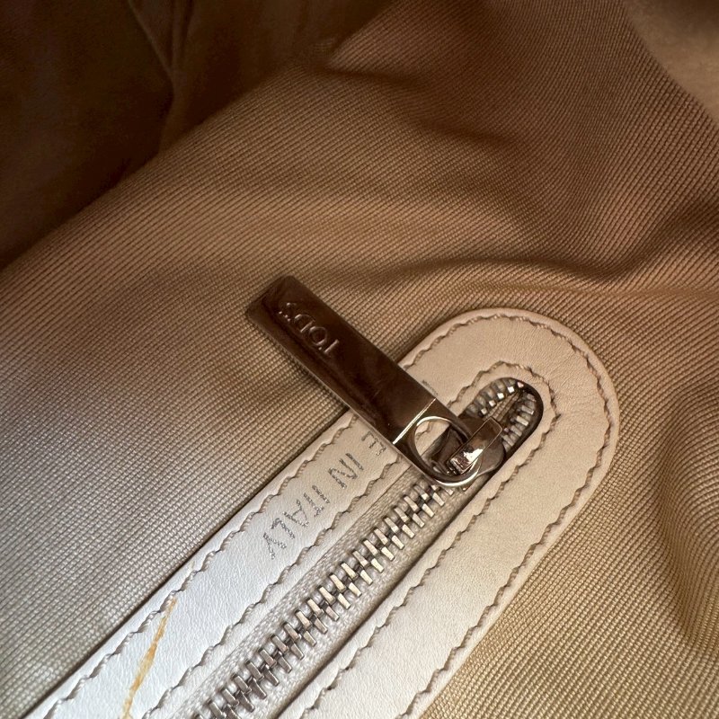 TODS 白色皮革手提肩背包(出清賣!!!!)-20