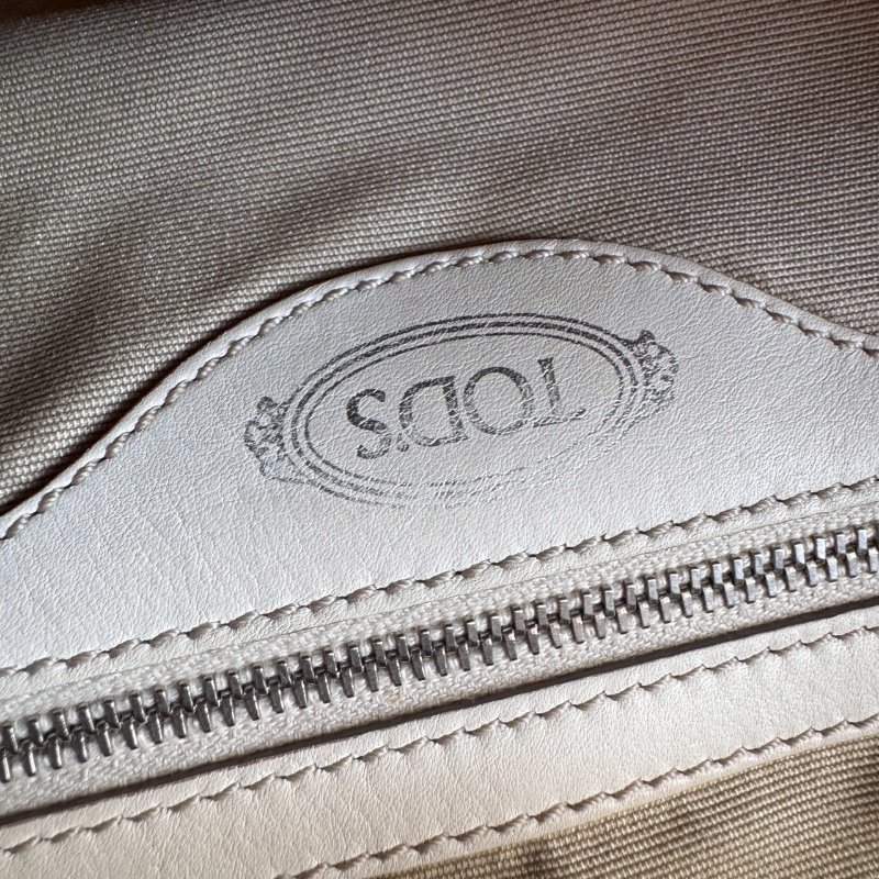 TODS 白色皮革手提肩背包(出清賣!!!!)-22