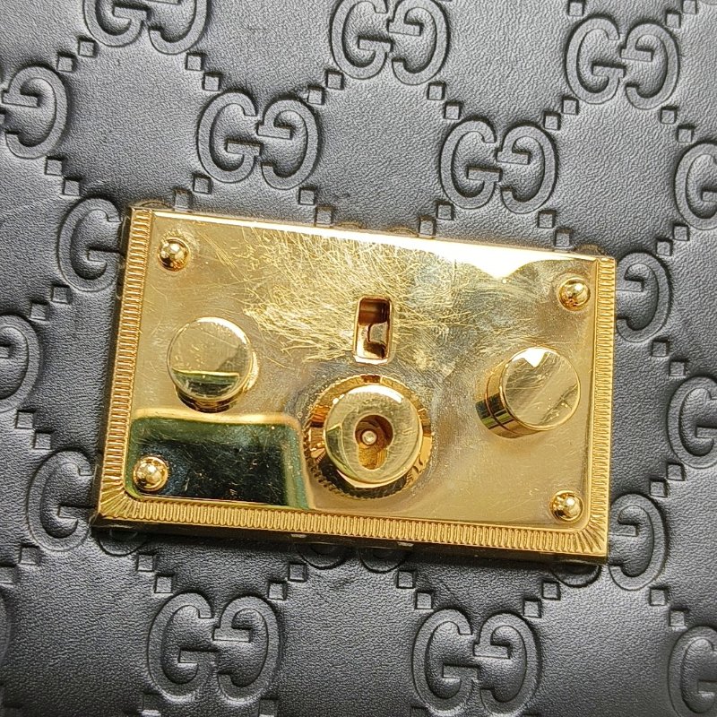 GUCCI Padlock 中號黑色牛皮老花壓紋單肩包斜挎包手提包金色五金-9