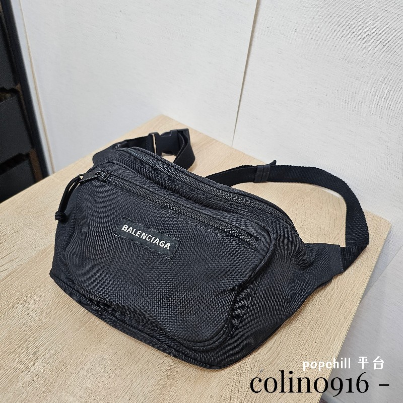 [福利出清😘] Balenciaga黑色帆布Explore黑釦胸口腰包-0