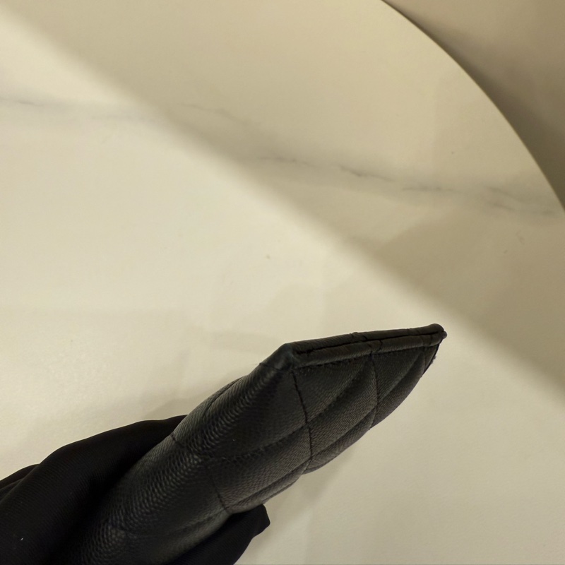 Chanel香奈兒 一字扁長夾雙c菱格紋-10