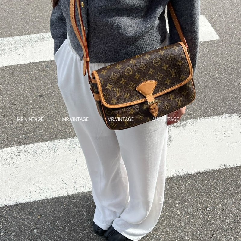 🏷Louis vuitton馬鞍包-0