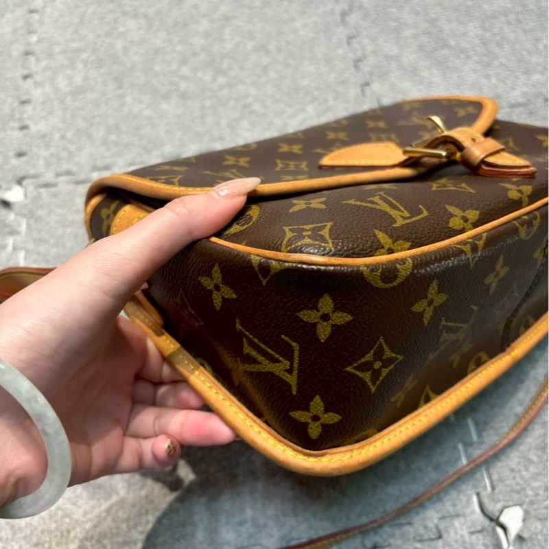 🏷Louis vuitton馬鞍包-19