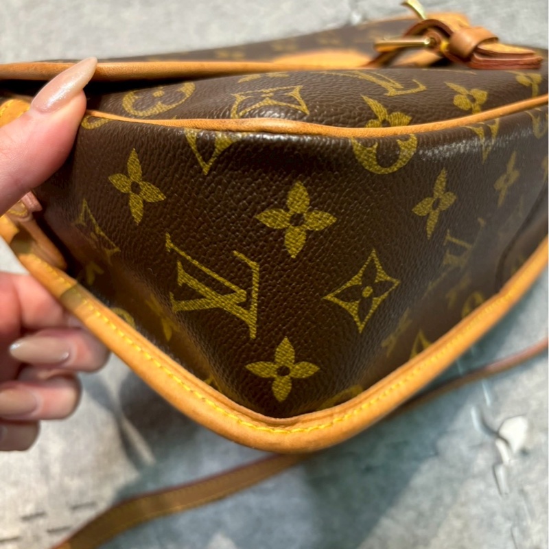 🏷Louis vuitton馬鞍包-20