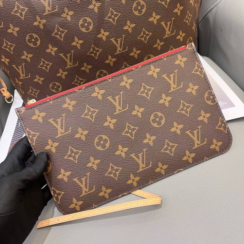 LV Neverfull-5
