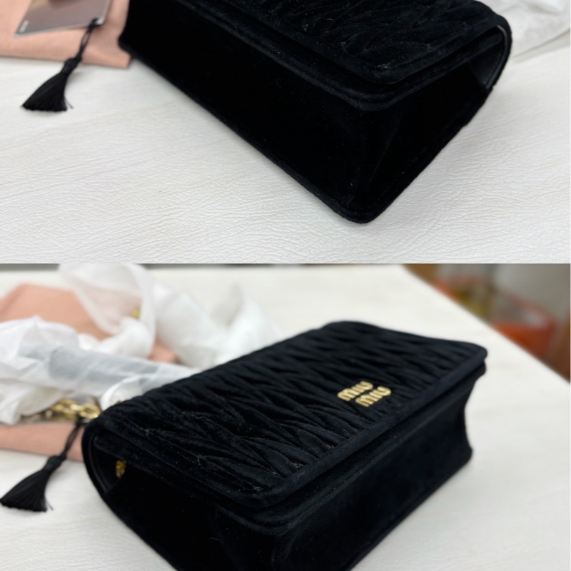 Miumiu黑金絲絨鏈條包-4