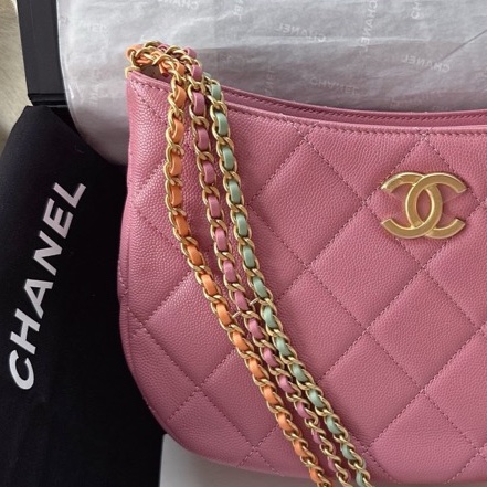 【配件：防塵袋 💕】Chanel 24C hobo 腋下包 嬉皮包 粉色 珊瑚粉色 金扣 彩色鏈條 三色鏈條 荔枝牛皮 手提 腋下-1