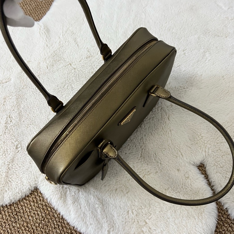 Prada金色 Plume 30-2