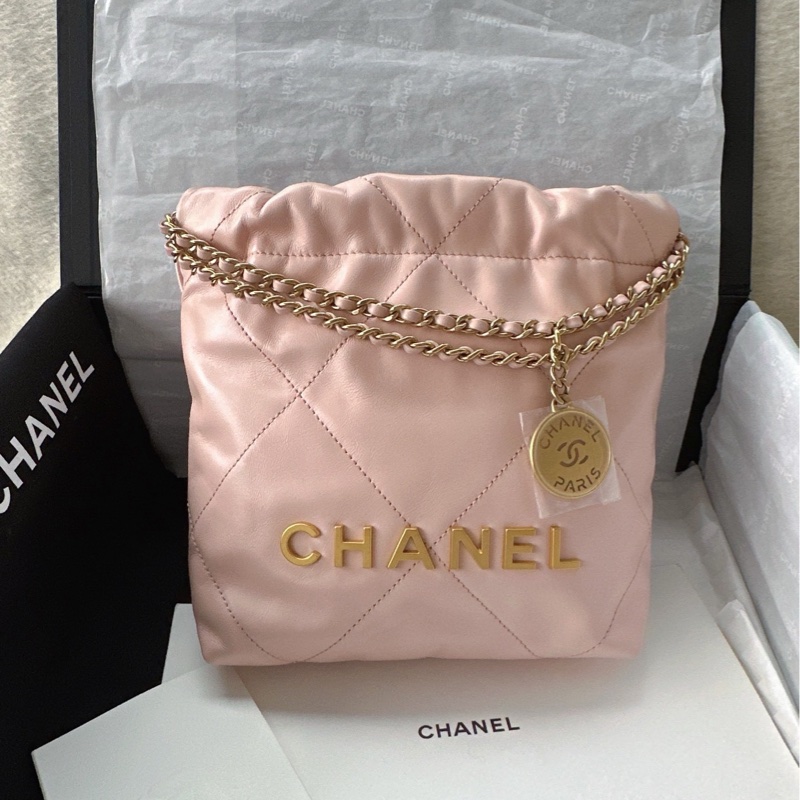 【配件：防塵袋、小票 💕 】Chanel 23K 22bag mini 粉色 淺粉色 櫻花粉色 金扣 牛皮 手提 單肩 斜挎-0