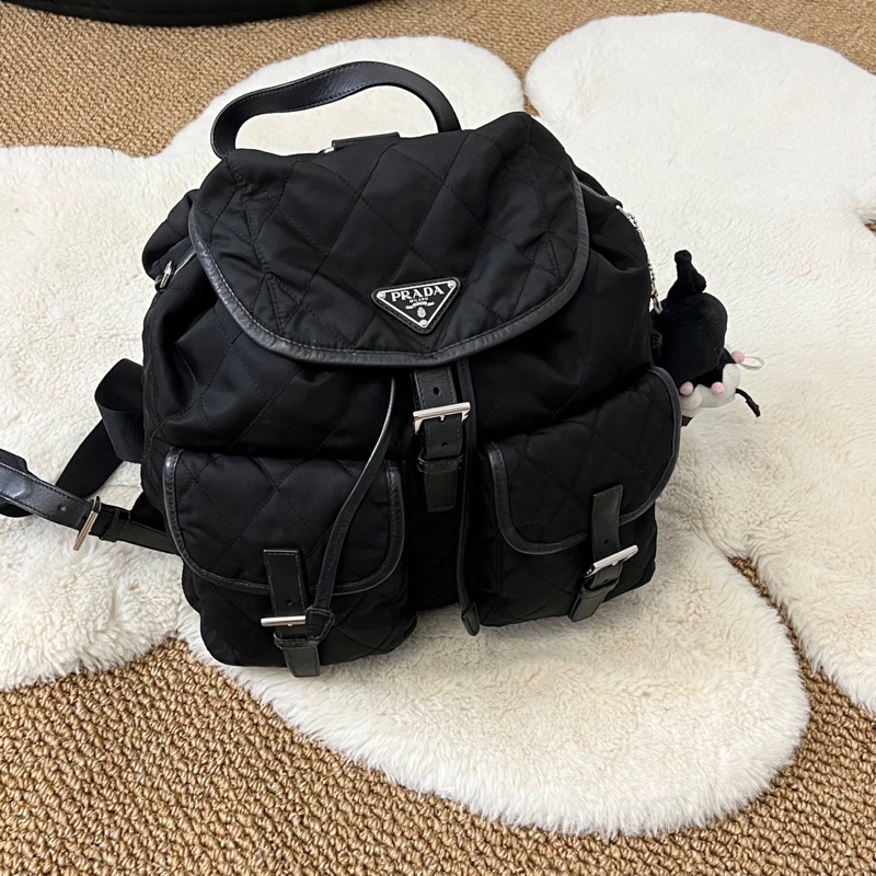 Prada 現代款黑銀雙肩包-0