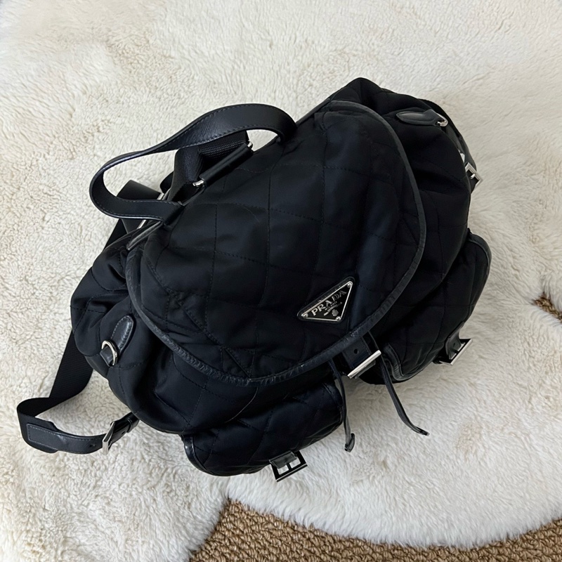 Prada 現代款黑銀雙肩包-2