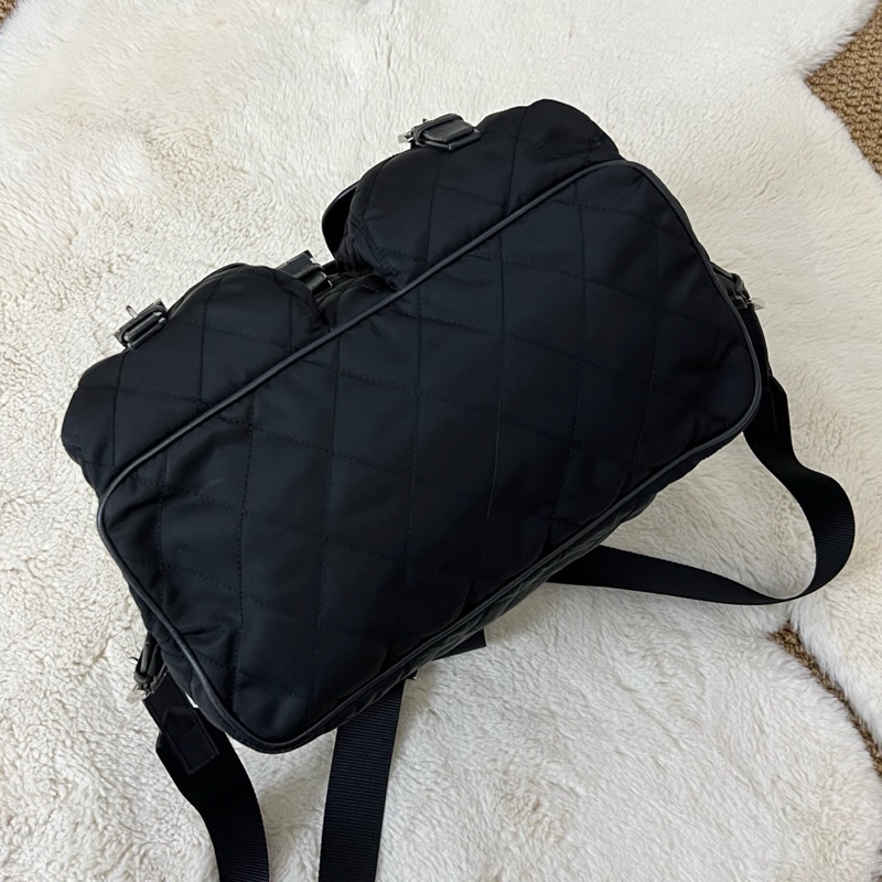 Prada 現代款黑銀雙肩包-5