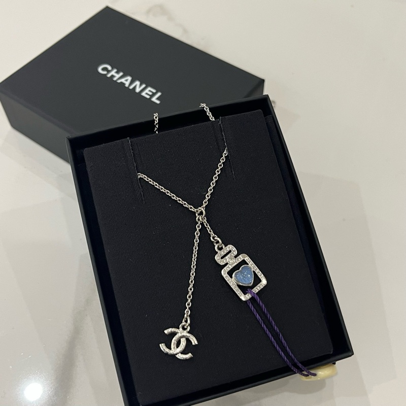 Chanel 25p 藍色香水瓶愛心吊墜項鍊 附件：包裝盒-0